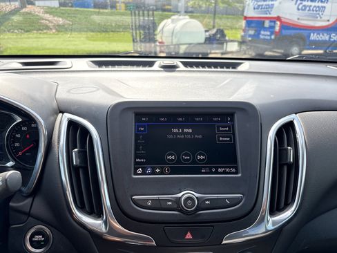 Used 2021 Chevrolet Equinox LT image 26