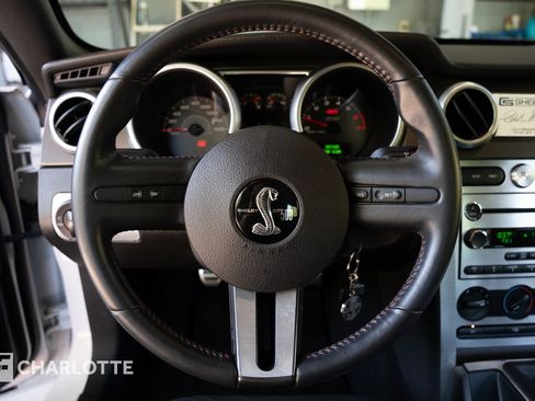 Used 2008 Ford Mustang Shelby GT500 RWD image 23