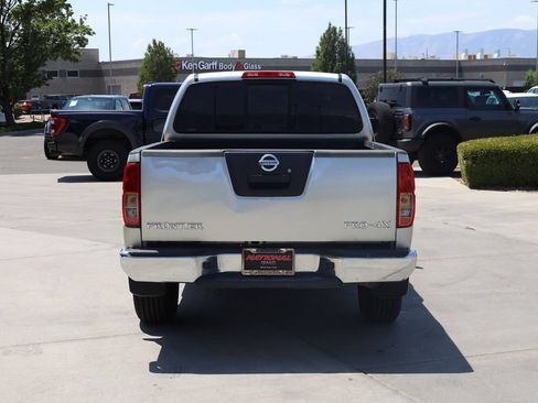 Used 2009 Nissan Frontier SE w/ Power Pkg RWD image 5