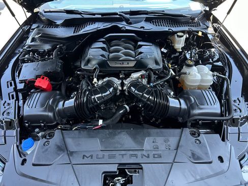 Used 2024 Ford Mustang GT RWD image 19