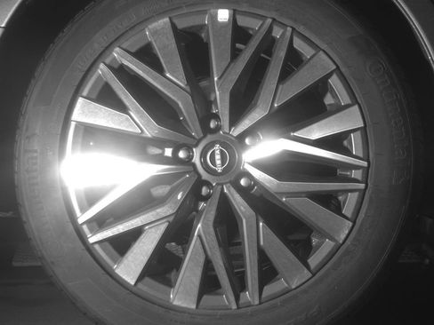 Used 2025 Nissan Altima 2.5 SV image 15