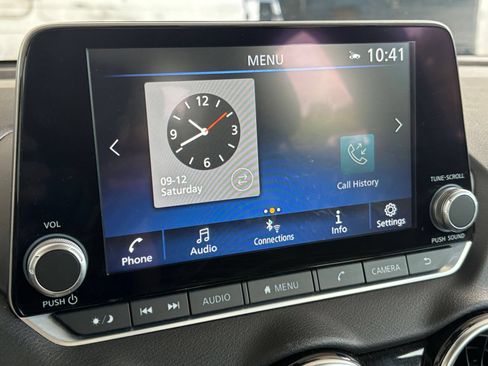 Used 2025 Nissan Sentra SV FWD image 19