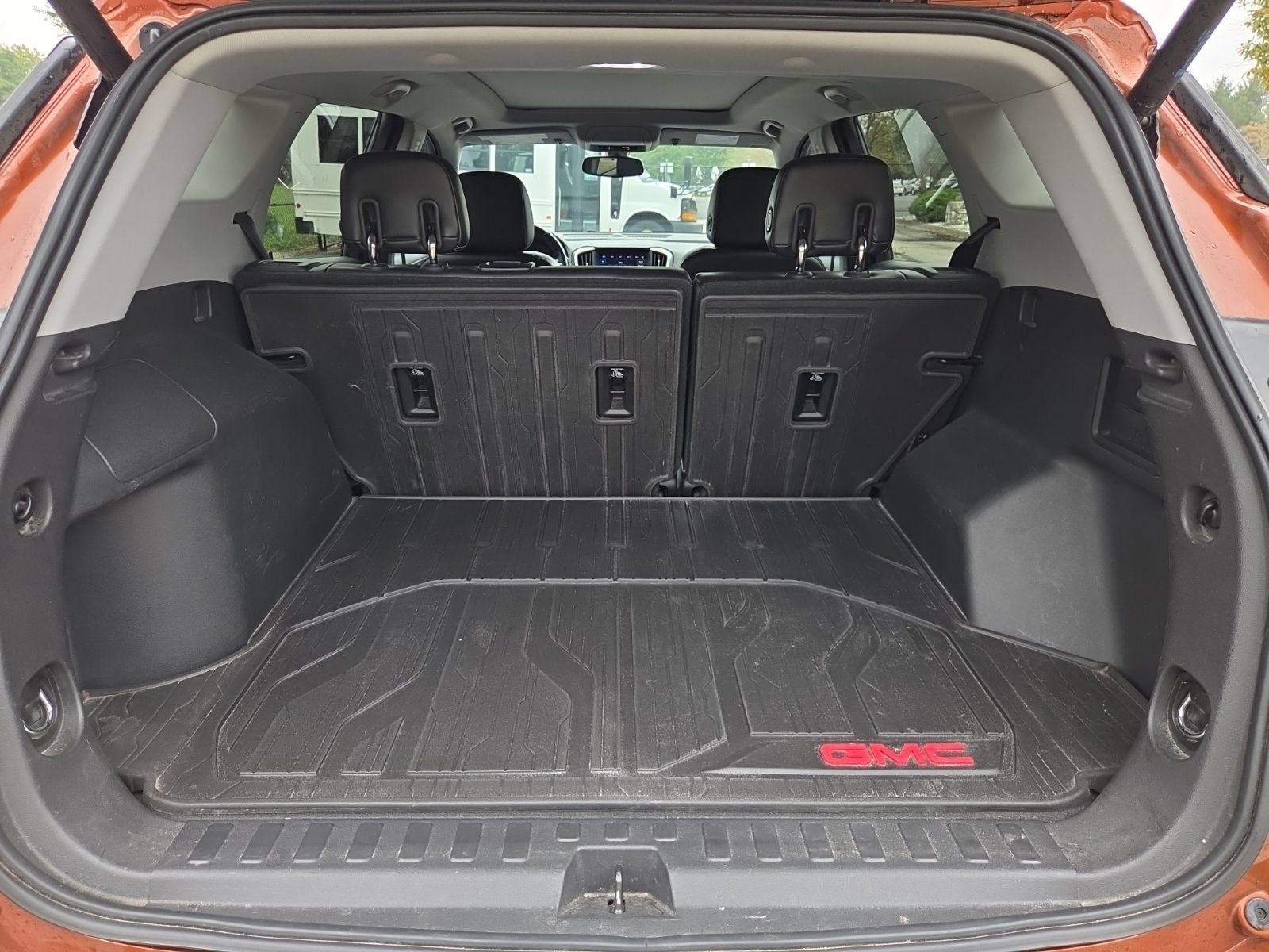 Used 2019 GMC Terrain SLT w/ Preferred Package FWD image 6