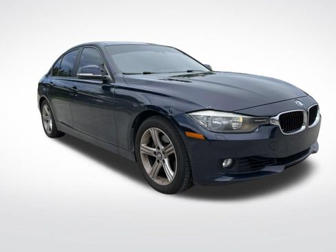 Used 2013 BMW 328i xDrive Sedan AWD/4WD image 2