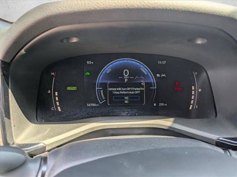 Used 2025 Toyota Camry SE FWD image 10