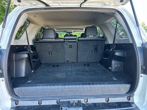 Used 2019 Toyota 4Runner SR5 Premium AWD/4WD image 48
