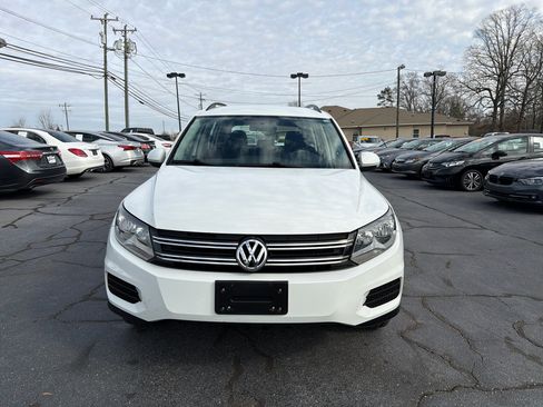 Used 2015 Volkswagen Tiguan S image 5