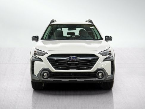 Used 2025 Subaru Outback Premium AWD/4WD image 8