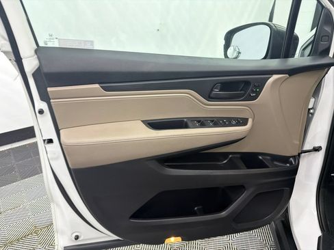 Used 2023 Honda Odyssey EX-L image 11