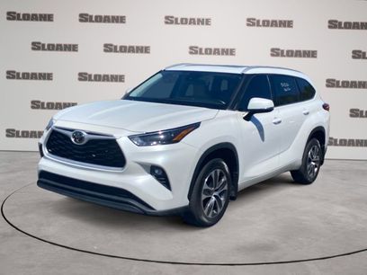 Used 2022 Toyota Highlander XLE