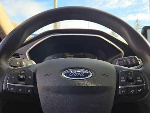 Used 2020 Ford Escape SE image 30