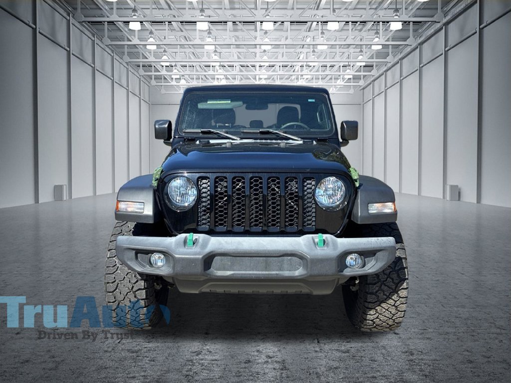 Used 2020 Jeep Gladiator Sport w/ Quick Order Package 23S AWD/4WD image 2