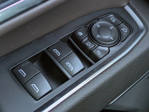 New 2026 GMC Sierra 3500 Denali w/ Denali Reserve Package image 23