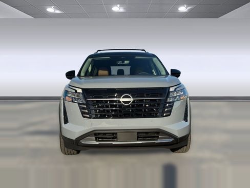 New 2026 Nissan Pathfinder Platinum image 5