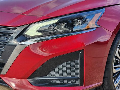 Used 2024 Nissan Altima 2.5 SL image 8