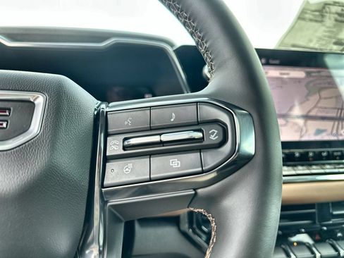 New 2026 GMC Canyon AT4 w/ Technology Plus Package AWD/4WD image 32