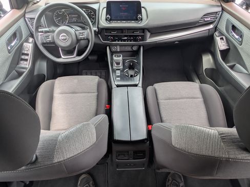 Used 2023 Nissan Rogue SV FWD image 22