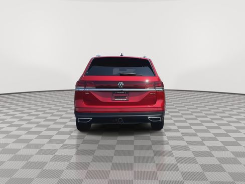 Used 2024 Volkswagen Atlas SEL AWD/4WD image 7