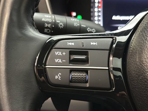 Certified 2024 Honda Pilot Elite image 33