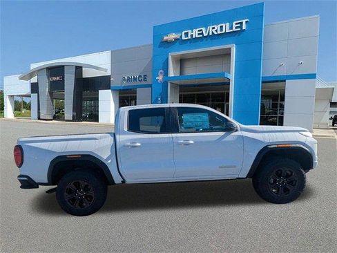 New 2025 GMC Canyon Elevation w/ Convenience Package image 4