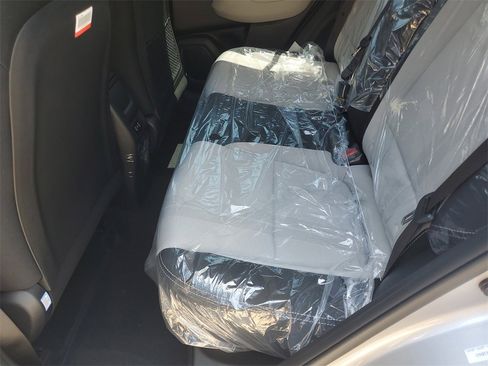 New 2025 Hyundai Venue SEL image 9