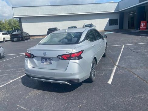 Used 2021 Nissan Versa SV FWD image 4