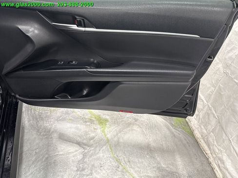 Used 2020 Toyota Camry LE image 22