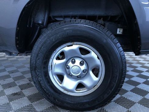 Certified 2017 Toyota Tacoma SR image 10