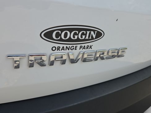 Certified 2023 Chevrolet Traverse LT FWD image 31