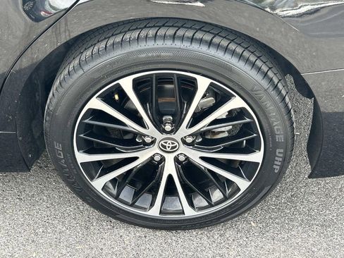 Used 2020 Toyota Camry SE image 13