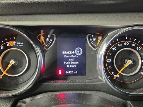 Used 2023 Jeep Wrangler Sport S image 16