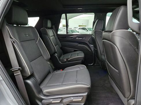 Used 2024 Cadillac Escalade Sport w/ Touring Package image 30