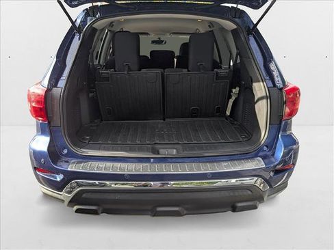 Used 2018 Nissan Pathfinder SV w/ Cargo Package image 6