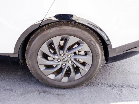 Used 2022 Land Rover Discovery S R-Dynamic AWD/4WD image 39