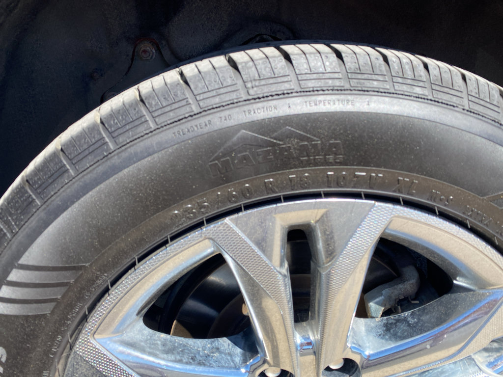 Used 2023 Toyota Sienna Platinum AWD/4WD image 3