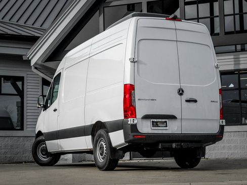 New 2025 Mercedes-Benz Sprinter 2500 image 2