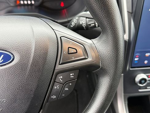 Certified 2022 Ford Edge SE w/ Black Appearance Package image 21