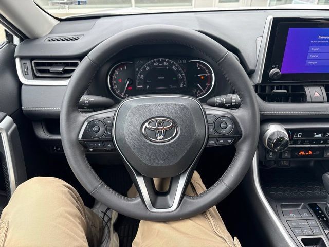 Used 2025 Toyota RAV4 XLE w/ Convenience Package AWD/4WD image 14