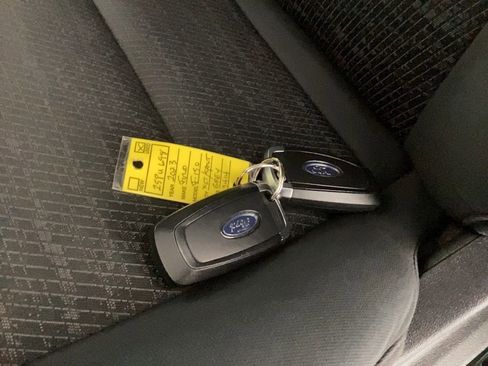 Used 2023 Ford F150 XLT w/ Equipment Group 302A High image 32