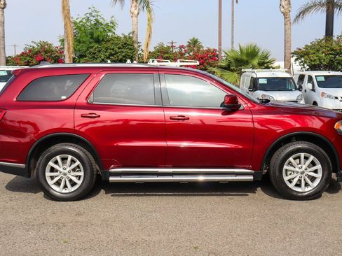 Used 2019 Dodge Durango SXT image 11