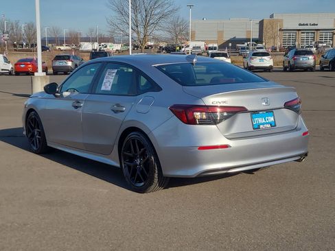 Used 2025 Honda Civic Sport image 12