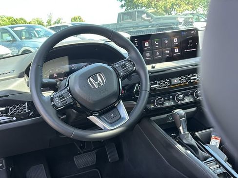 Used 2025 Honda Accord Touring image 13