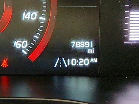 Used 2019 Volvo XC60 T5 Momentum w/ Premium Package image 15