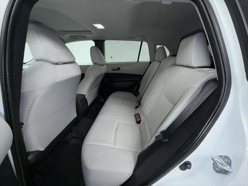 Certified 2025 Toyota Corolla Cross LE w/ Moonroof Package AWD/4WD image 5