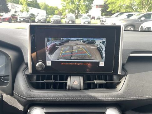 Used 2025 Toyota RAV4 LE AWD/4WD image 18