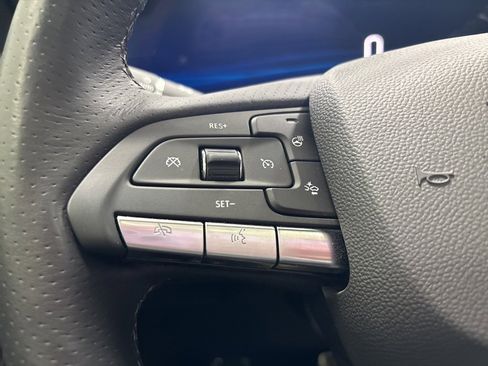 Used 2024 Cadillac XT4 Sport image 32