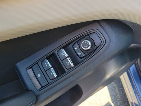 Used 2020 Subaru Ascent Premium w/ Convenience Package image 17