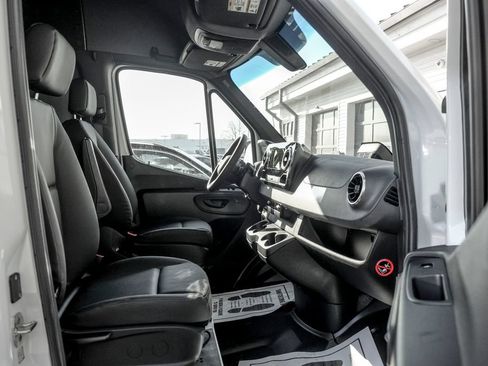 Used 2026 Mercedes-Benz Sprinter 2500 image 20