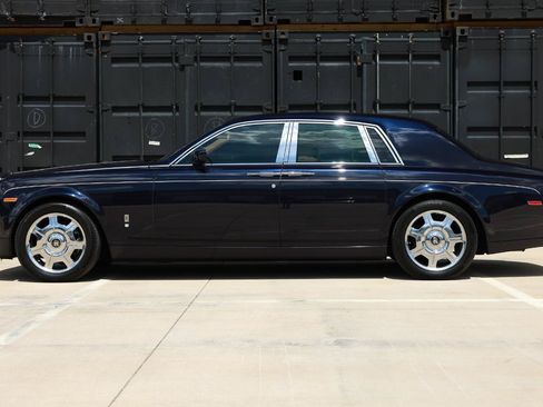 Used 2006 Rolls-Royce Phantom Sedan RWD image 3