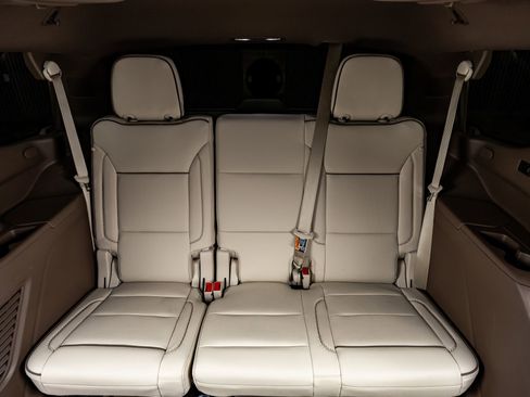 Used 2026 GMC Yukon Denali w/ Denali Reserve Package AWD/4WD image 37